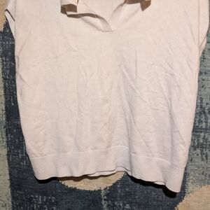 Women's White Sleeveless Top